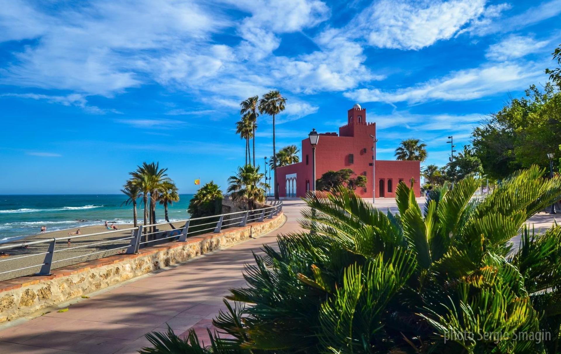 Appartement 1017 Iris - Vista Al Mar - Cerca De Tren, Restaurantes Y Tiendas - Playa A 10 Minutos Caminando Benalmádena